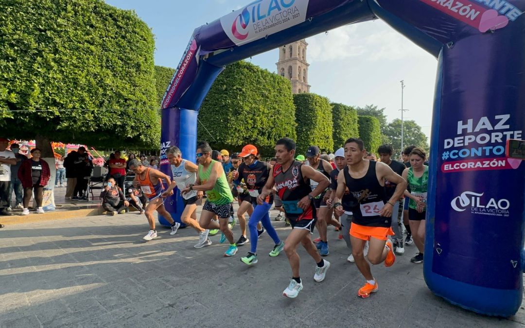 Compiten #ConTodoElCorazón en la carrera atlética del Día de Muertos; gana silaoense en 5 kilómetros femenil