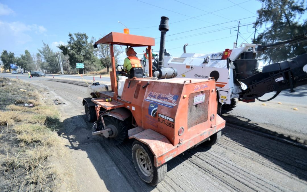 Realizan readecuaciones en la salida a Romita para reforzar la seguridad vial