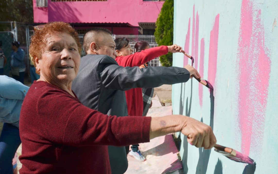 Pintan 19 edificios del fraccionamiento El Crucero con el programa “Mi Colonia a Color”