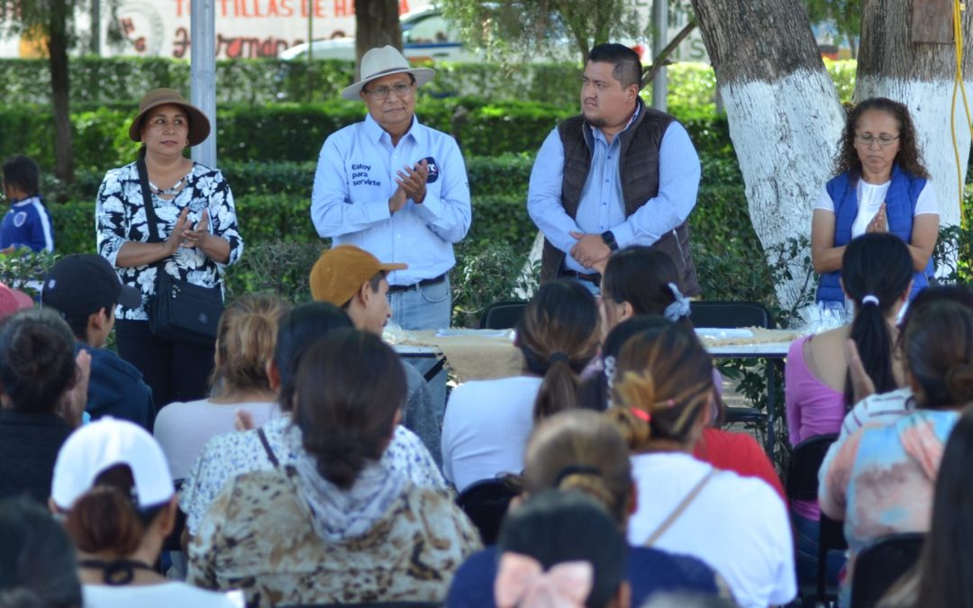 Llevan más de 80 mujeres su talento productivo a la muestra del programa “Mi Familia Productiva y Sustentable”