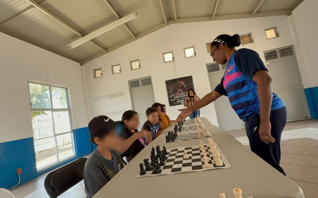 Visita Silao ajedrecista cubana de renombre mundial