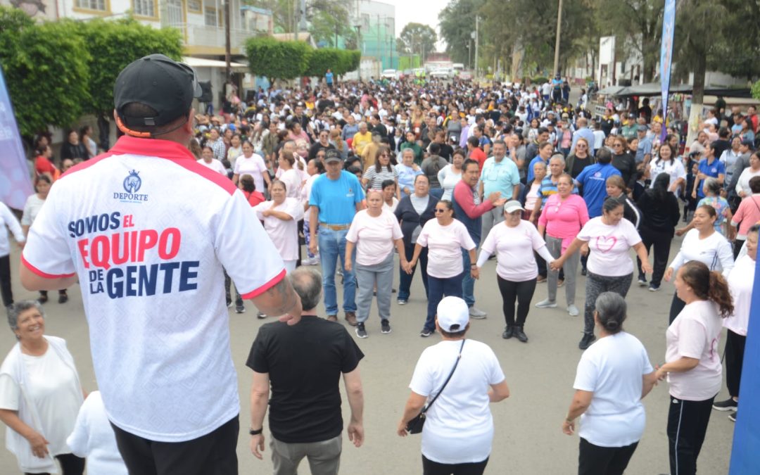 Se unen más de 2 mil 500 participantes a la macroactivación física del Día del Desafío en la alameda de Silao