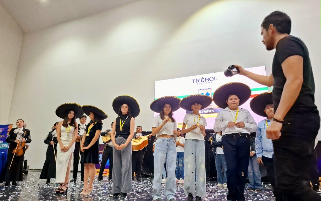 ¡Gana Ashley la oportunidad de representar a Silao en el mundial de inglés que se celebrará en Italia! 6 estudiantes más van a Qatar