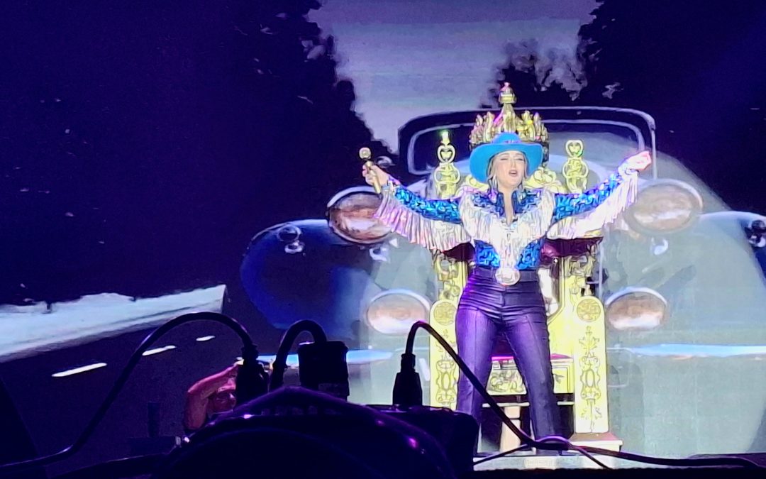 Abre Alicia Villarreal noches de concierto con espectacular show en la Feria de Silao