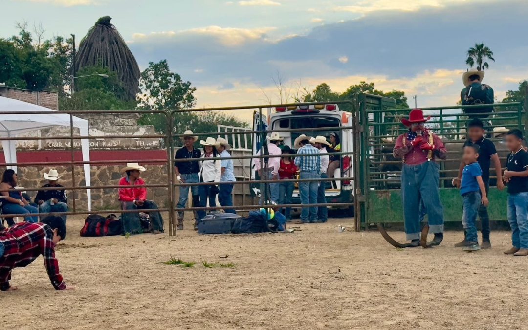 Celebran rodeo de Feria con lleno total en el lienzo ‘Pancho Villa’