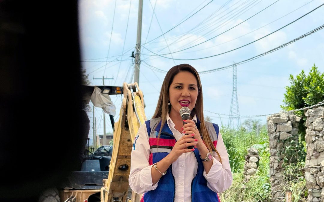 Da Melanie banderazo a pavimentación en La Aldea