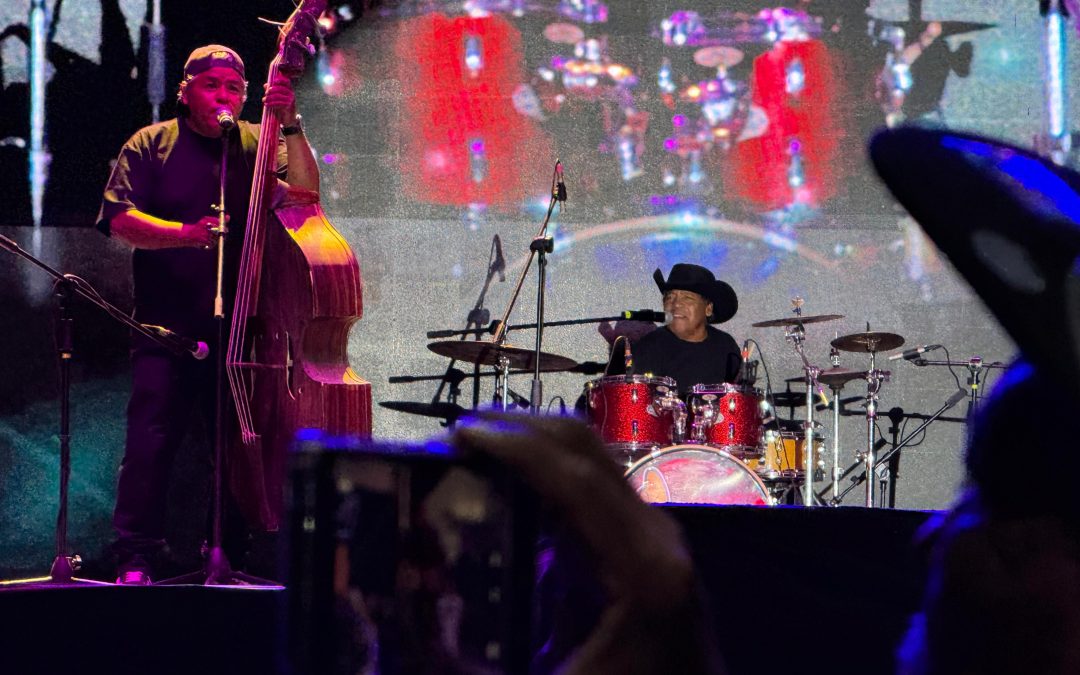 Dan Negritos súper conciertazo en el Teatro del Pueblo de la Feria de Silao
