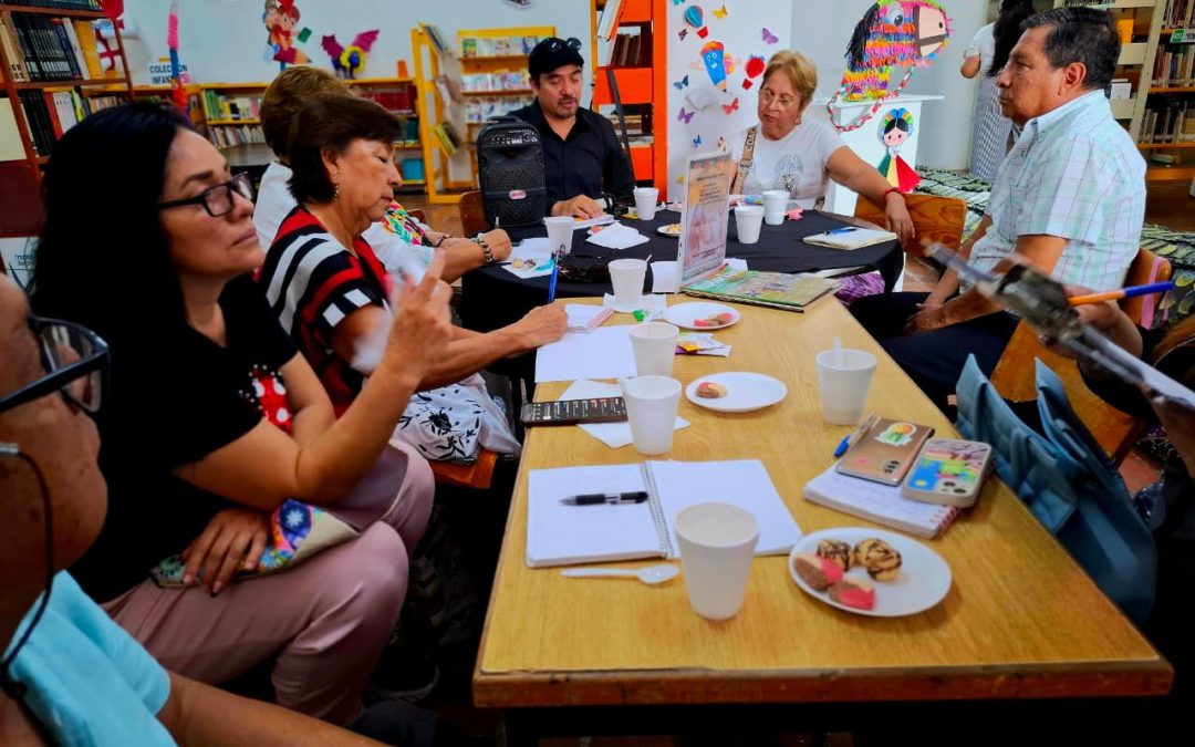 Disfrutan del Café Literario sobre el papel de las mujeres silaoenses en la Guerra de Independencia