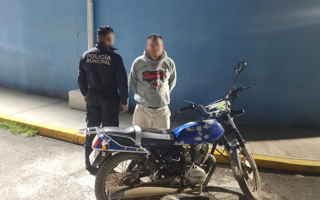 Recuperan motocicleta con reporte de robo y detienen a presunto implicado