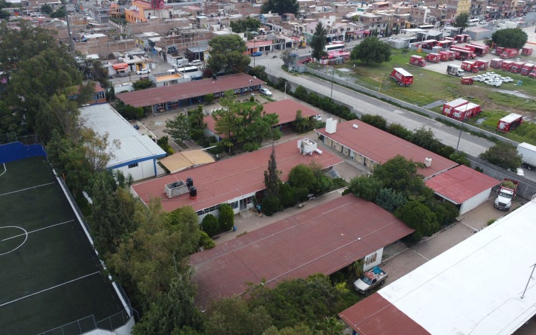 Activa SAPAS plan integral de revisión, desazolve y limpieza en Baillères y Prepa Oficial; avanzan trabajos hacia su finalización