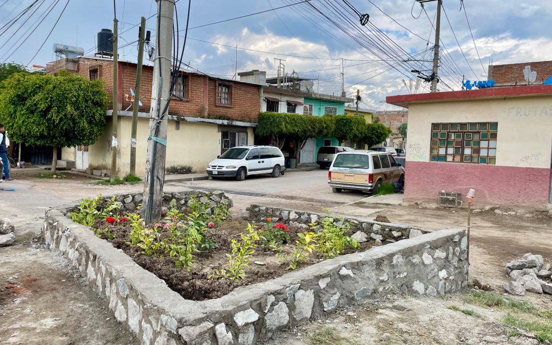 Promueve don Fer la participación ciudadana en la colonia Estrella para evitar la contaminación del tajo