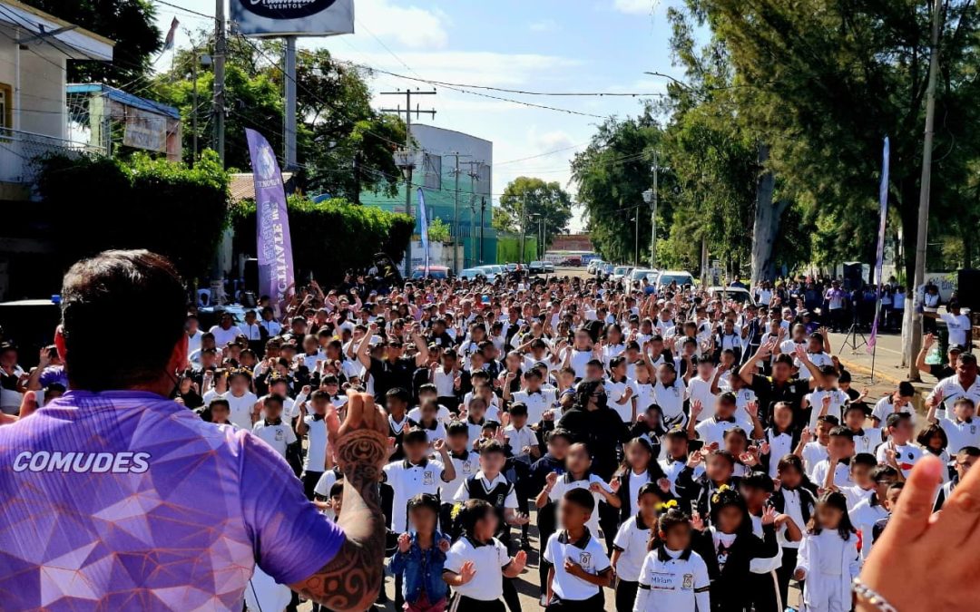 Se activan más de 2 mil 200 personas con salsa fitness el Día Mundial del Corazón