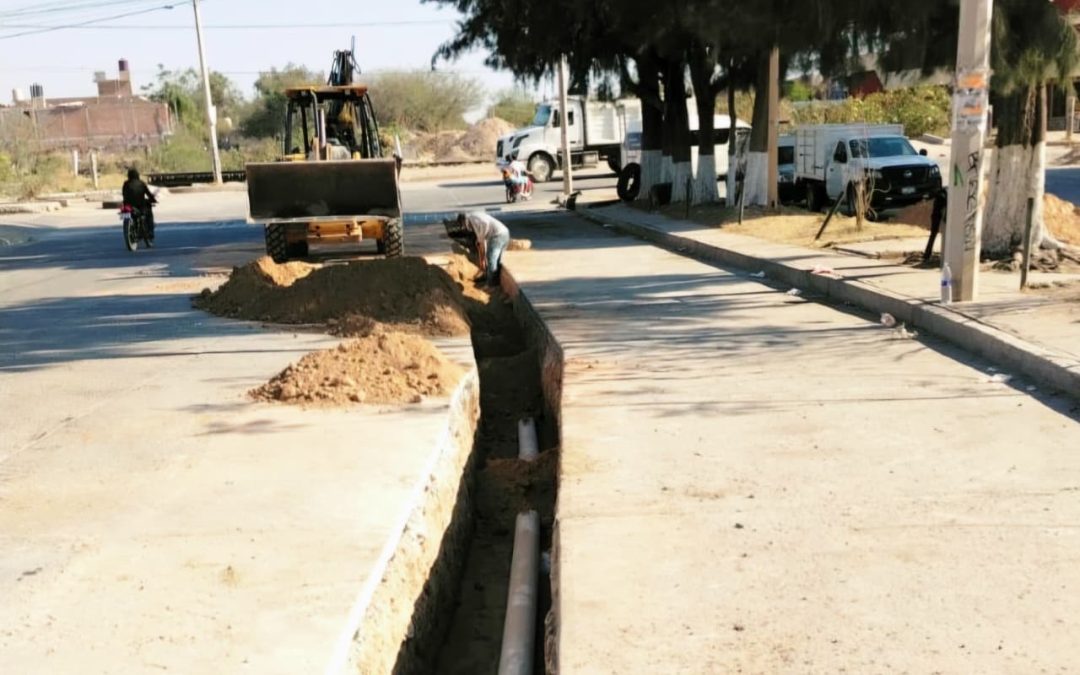Avanza renovación de la red de agua potable en el tramo Ramal-Pastelero de la Avenida Censo
