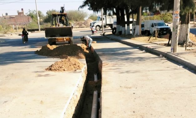 Avanza renovación de la red de agua potable en el tramo Ramal-Pastelero de la Avenida Censo
