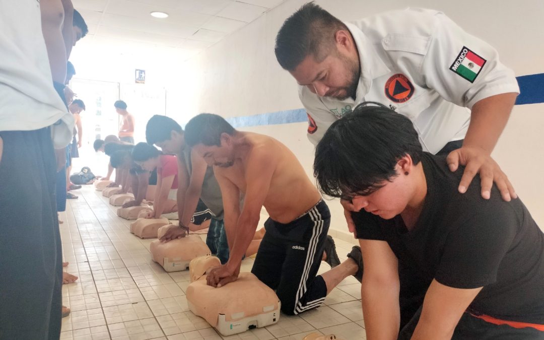 CAPACITA PC A ENCARGADOS DE BALNEARIOS EN TEMAS DE PRIMEROS AUXILIOS