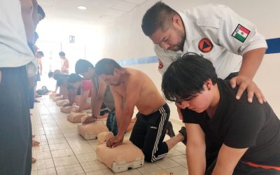 CAPACITA PC A ENCARGADOS DE BALNEARIOS EN TEMAS DE PRIMEROS AUXILIOS