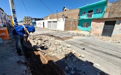 Sigue renovación de la red de agua entubada por Pastelero y Jesús Carranza