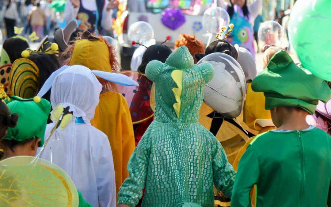 Realizan desfile de la primavera en Silao