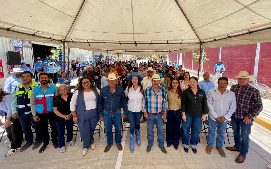 SE SIGUEN SUMANDO PAVIMENTACIONES DE CALLES A  PROYECTOS DE OBRA