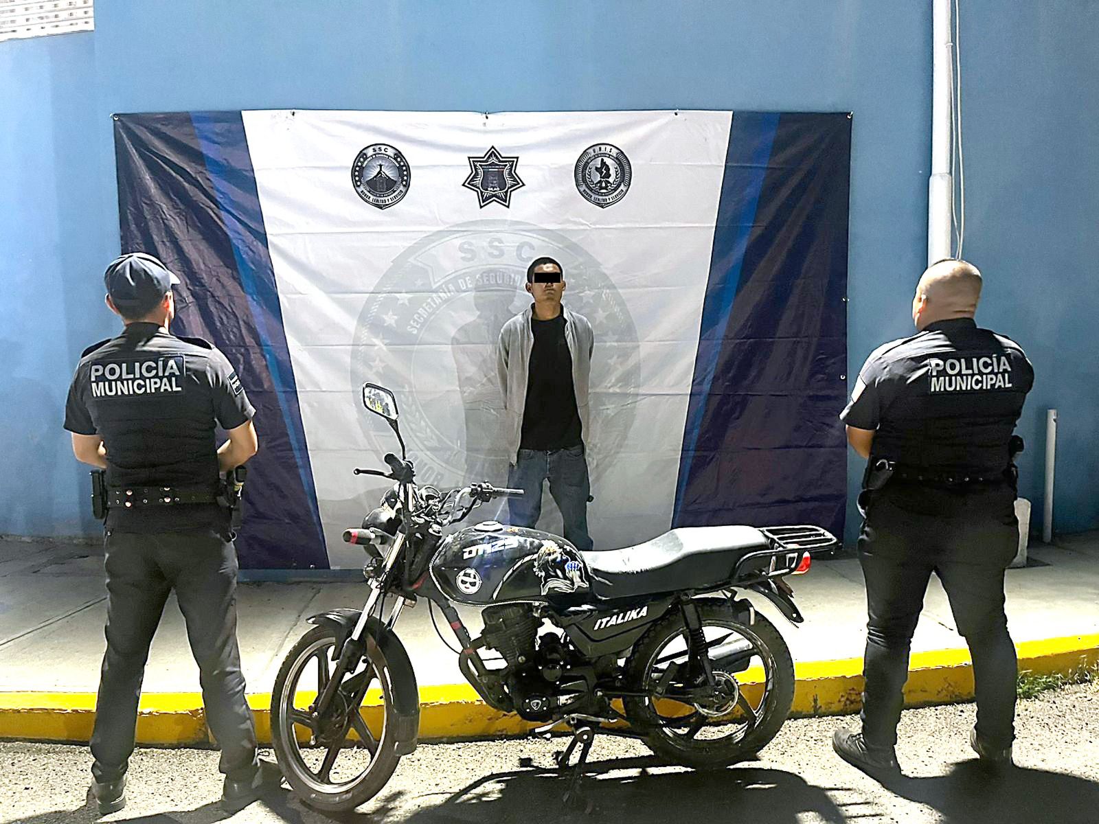 RECUPERAN MOTOCICLETA CON REPORTE DE ROBO