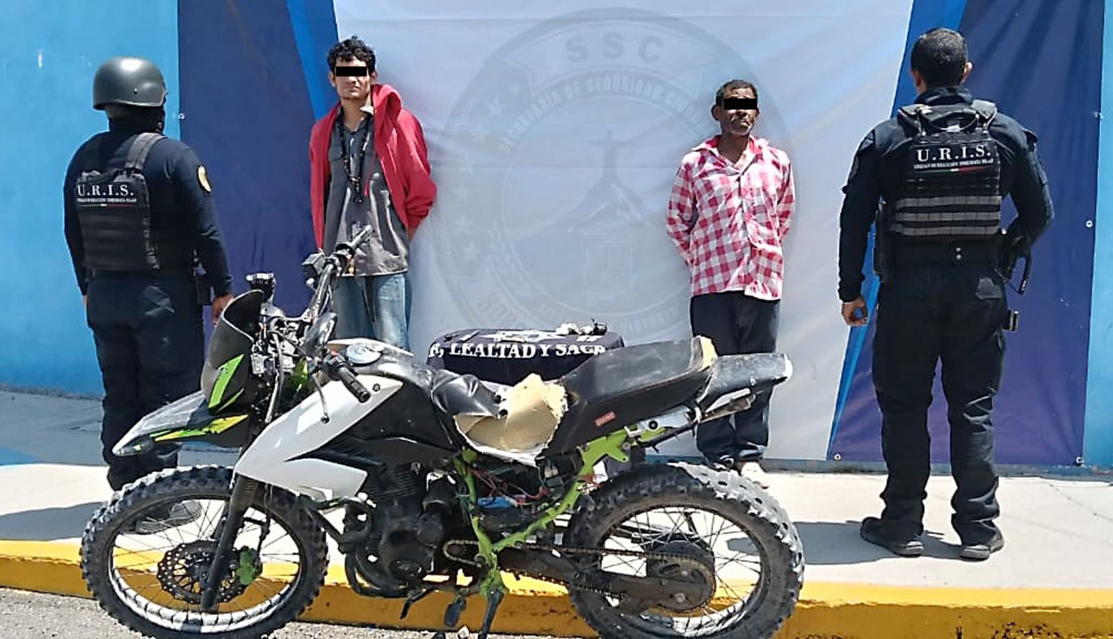DETIENE A DOS SUJETOS